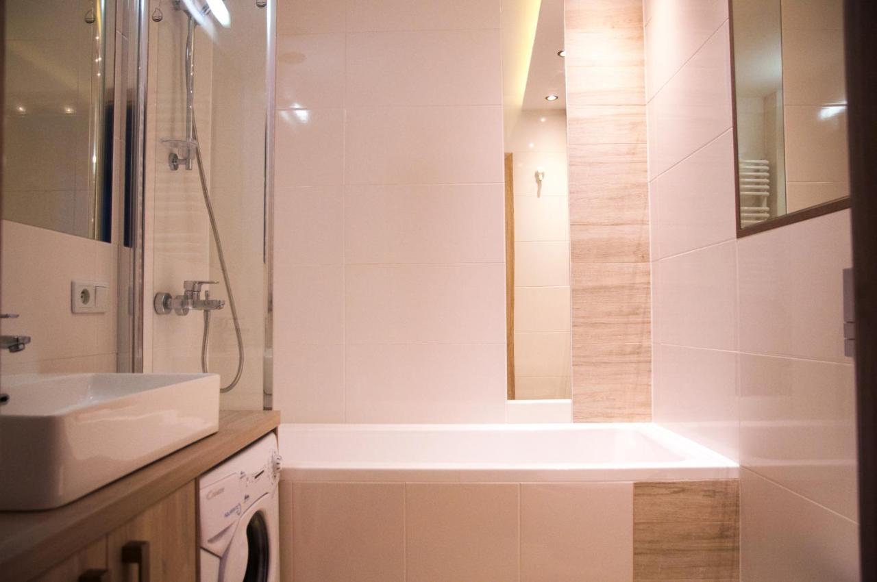 Apartament Karolewska Lodz  Ngoại thất bức ảnh